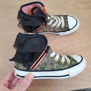 Converse Army Print & Ruffles Sneaker Junior 11